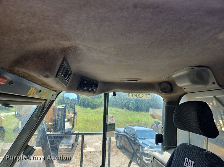 image for item OJ9802 2015 Caterpillar  745C haul truck