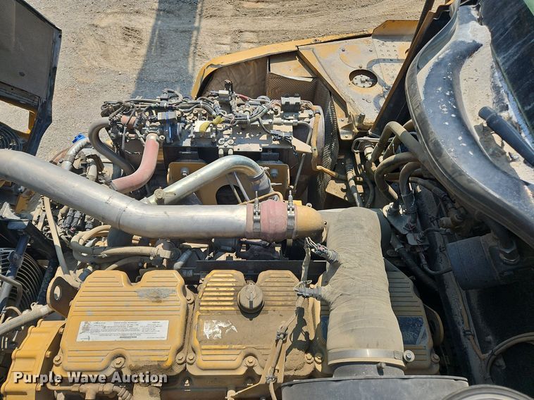 image for item OJ9802 2015 Caterpillar  745C haul truck