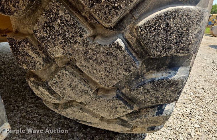 image for item OJ9802 2015 Caterpillar  745C haul truck