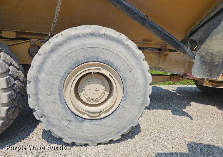 image for item OJ9802 2015 Caterpillar  745C haul truck