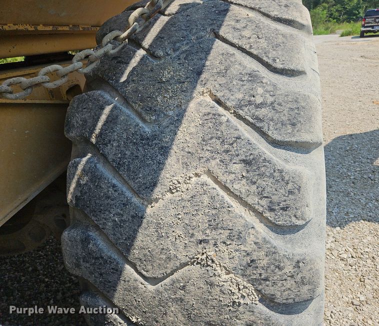 image for item OJ9802 2015 Caterpillar  745C haul truck