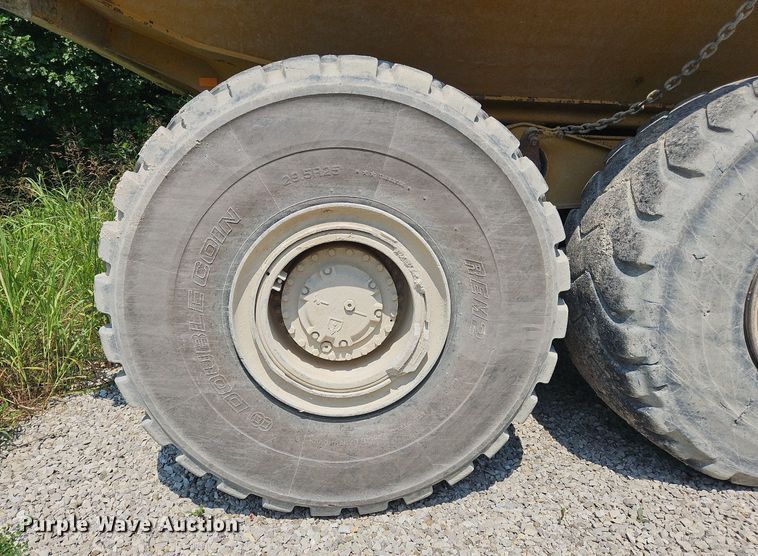 image for item OJ9802 2015 Caterpillar  745C haul truck