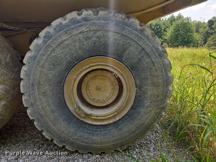 image for item OJ9802 2015 Caterpillar  745C haul truck