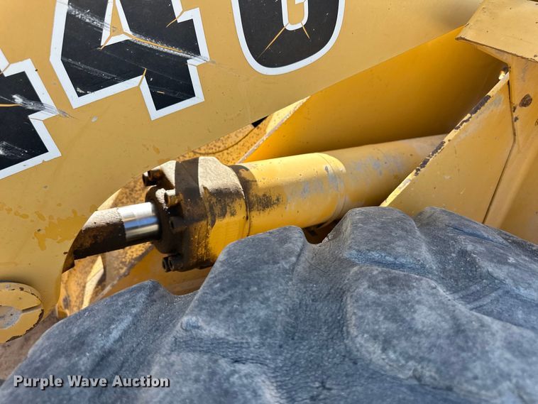 image for item OM9530 1994 John Deere 544G wheel loader