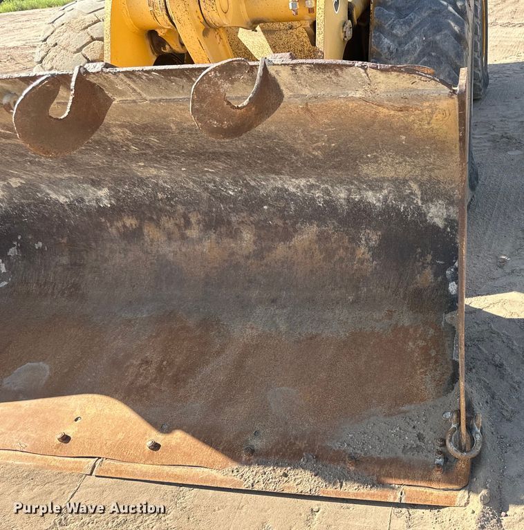 image for item OM9530 1994 John Deere 544G wheel loader