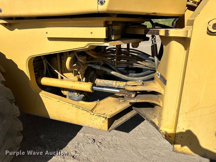 image for item OM9530 1994 John Deere 544G wheel loader