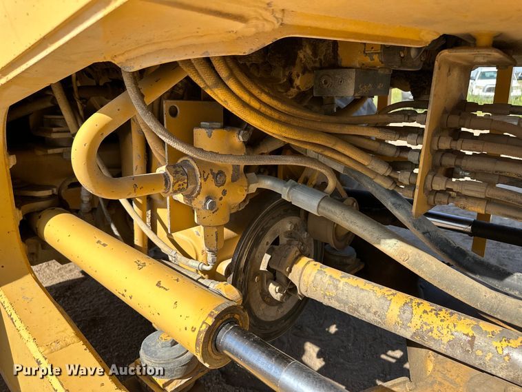 image for item OM9530 1994 John Deere 544G wheel loader