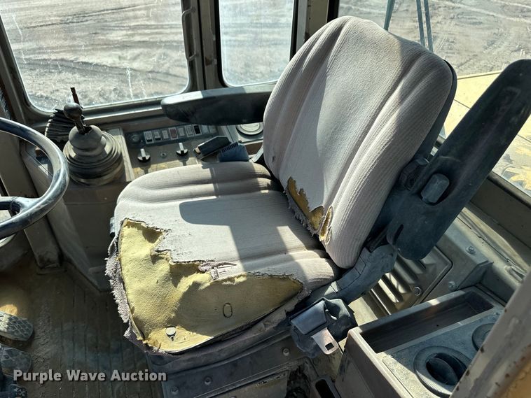 image for item OM9530 1994 John Deere 544G wheel loader