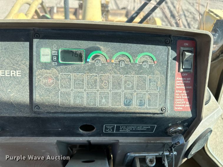 image for item OM9530 1994 John Deere 544G wheel loader