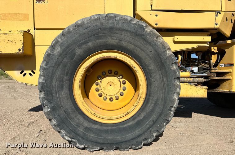 image for item OM9530 1994 John Deere 544G wheel loader