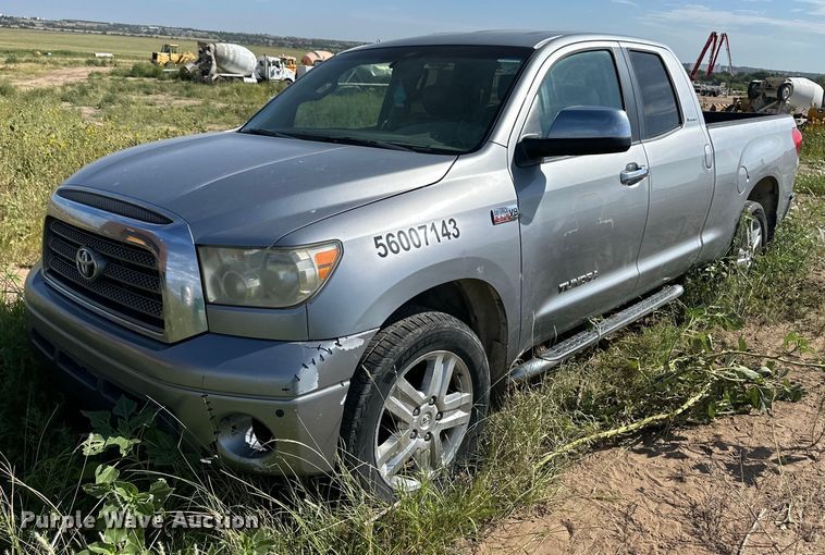 image for item OM9531 2007 Toyota Tundra Double Cab pickup truck