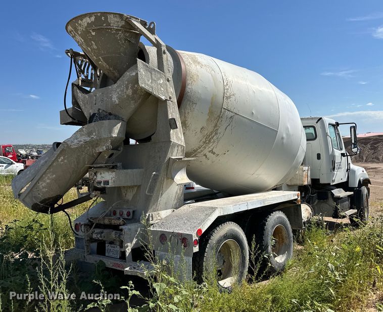 image for item OM9532 2012 Freightliner 114SD ready mix truck