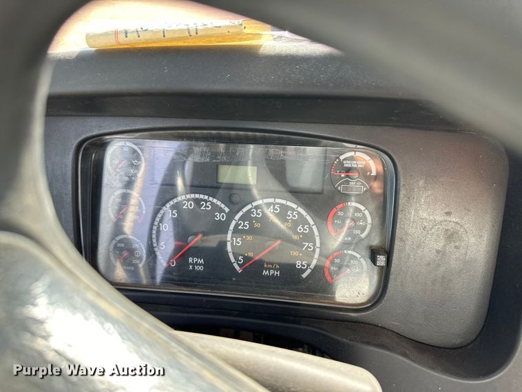 image for item OM9532 2012 Freightliner 114SD ready mix truck