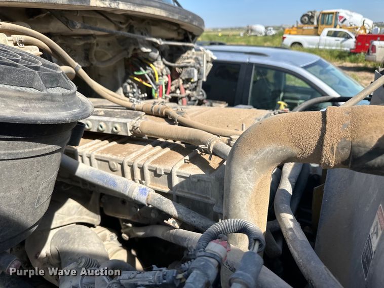 image for item OM9532 2012 Freightliner 114SD ready mix truck