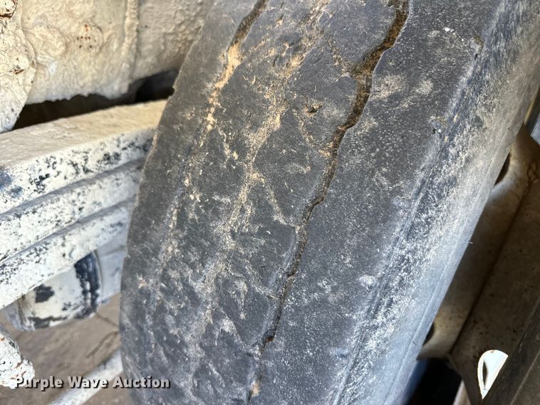 image for item OM9532 2012 Freightliner 114SD ready mix truck