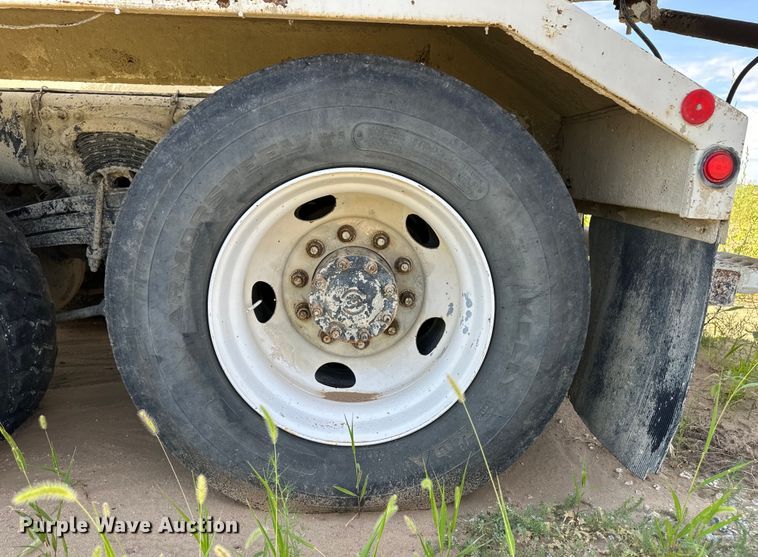 image for item OM9532 2012 Freightliner 114SD ready mix truck