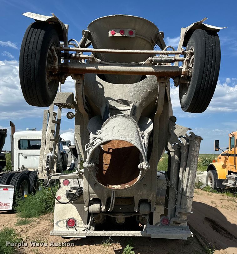 image for item OM9533 2001 Sterling ready mix truck