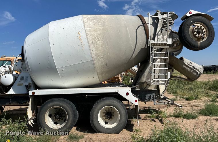 image for item OM9533 2001 Sterling ready mix truck