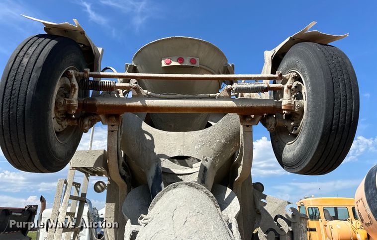 image for item OM9533 2001 Sterling ready mix truck