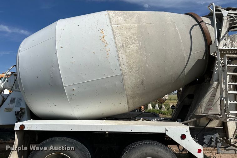 image for item OM9533 2001 Sterling ready mix truck