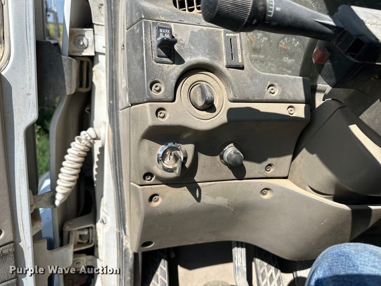 image for item OM9533 2001 Sterling ready mix truck