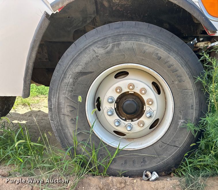 image for item OM9533 2001 Sterling ready mix truck