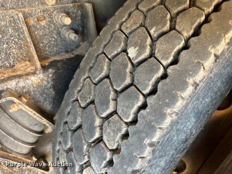 image for item OM9533 2001 Sterling ready mix truck