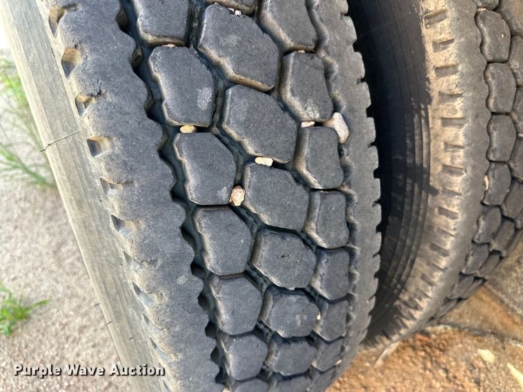 image for item OM9533 2001 Sterling ready mix truck