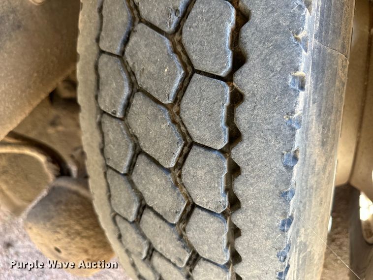 image for item OM9533 2001 Sterling ready mix truck