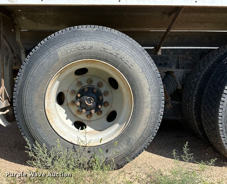 image for item OM9533 2001 Sterling ready mix truck