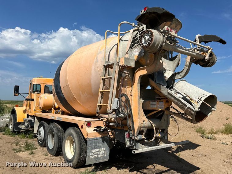 image for item OM9534 2004 Kenworth T800 ready mix truck