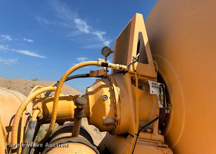 image for item OM9534 2004 Kenworth T800 ready mix truck