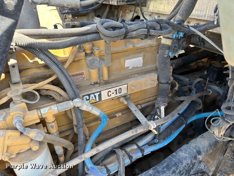 image for item OM9534 2004 Kenworth T800 ready mix truck