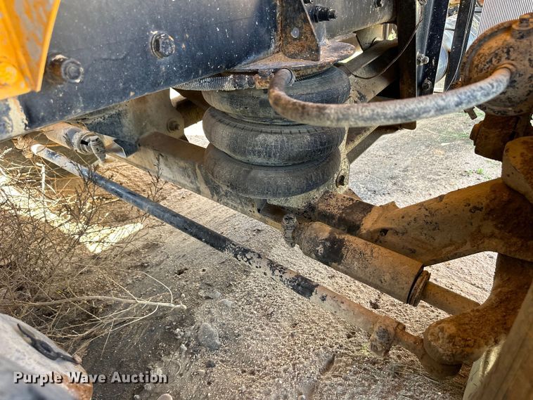 image for item OM9534 2004 Kenworth T800 ready mix truck