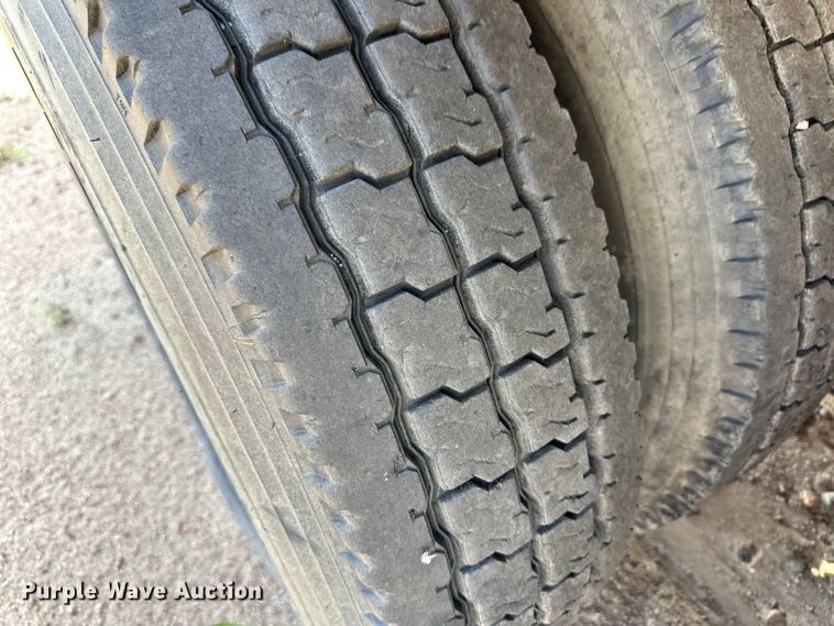 image for item OM9534 2004 Kenworth T800 ready mix truck