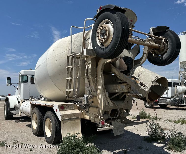 image for item OM9538 2006 Kenworth ready mix truck