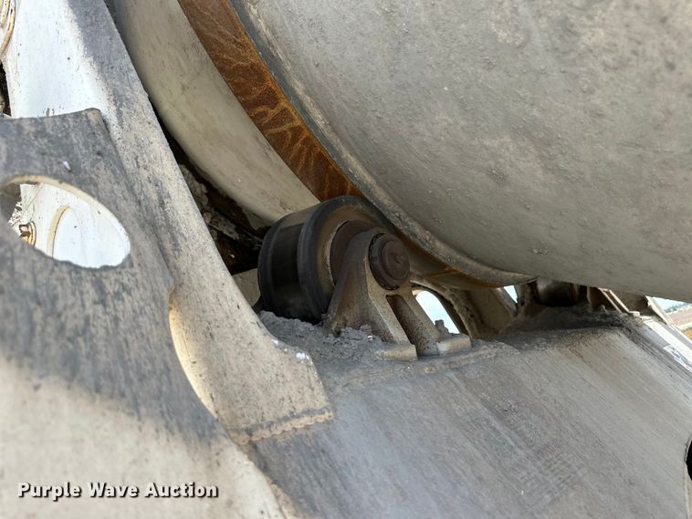 image for item OM9538 2006 Kenworth ready mix truck