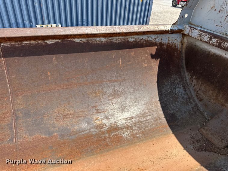 image for item OM9539 1995 Ford L9000 dump truck