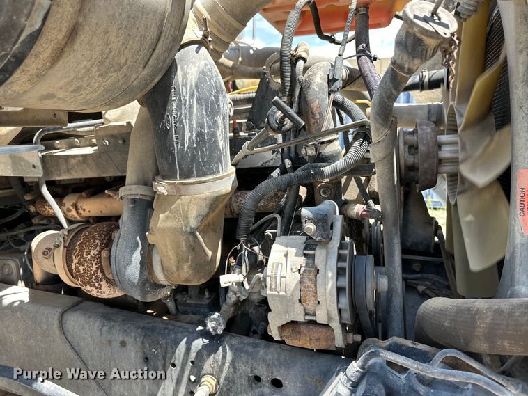 image for item OM9539 1995 Ford L9000 dump truck