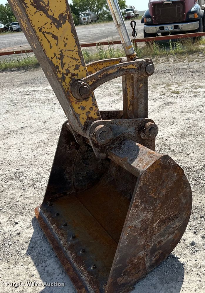 image for item OM9542 2009 Komatsu PC138USLC-8 excavator