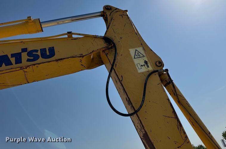 image for item OM9542 2009 Komatsu PC138USLC-8 excavator