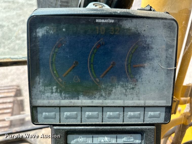 image for item OM9542 2009 Komatsu PC138USLC-8 excavator
