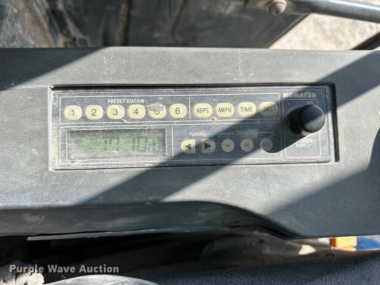 image for item OM9542 2009 Komatsu PC138USLC-8 excavator