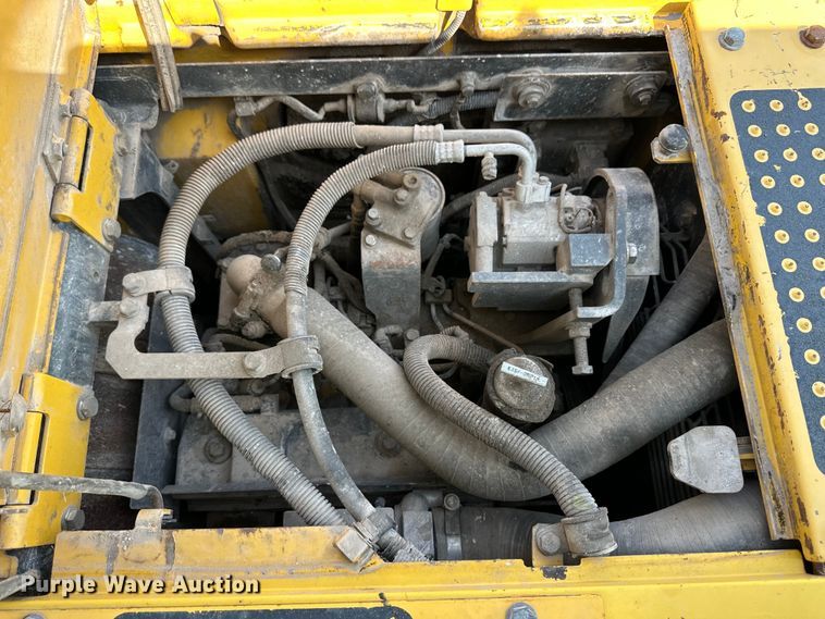 image for item OM9542 2009 Komatsu PC138USLC-8 excavator