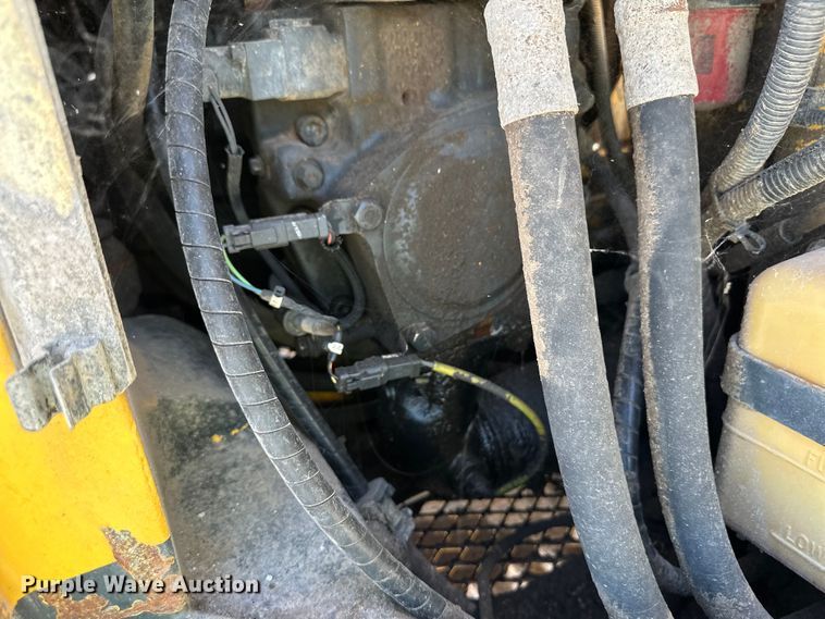 image for item OM9542 2009 Komatsu PC138USLC-8 excavator