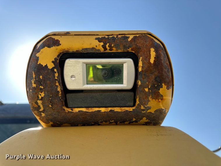 image for item OM9542 2009 Komatsu PC138USLC-8 excavator