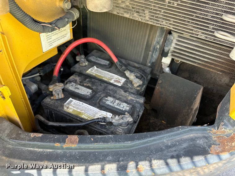 image for item OM9542 2009 Komatsu PC138USLC-8 excavator