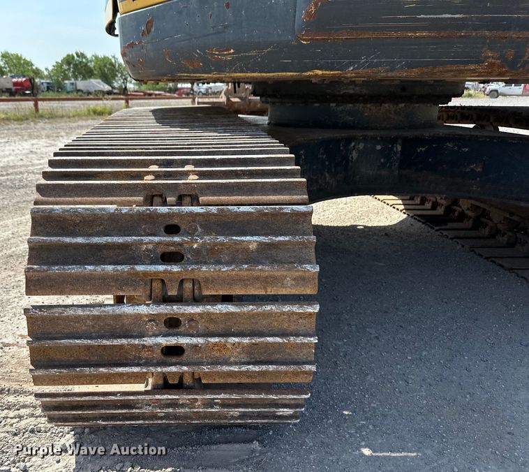 image for item OM9542 2009 Komatsu PC138USLC-8 excavator