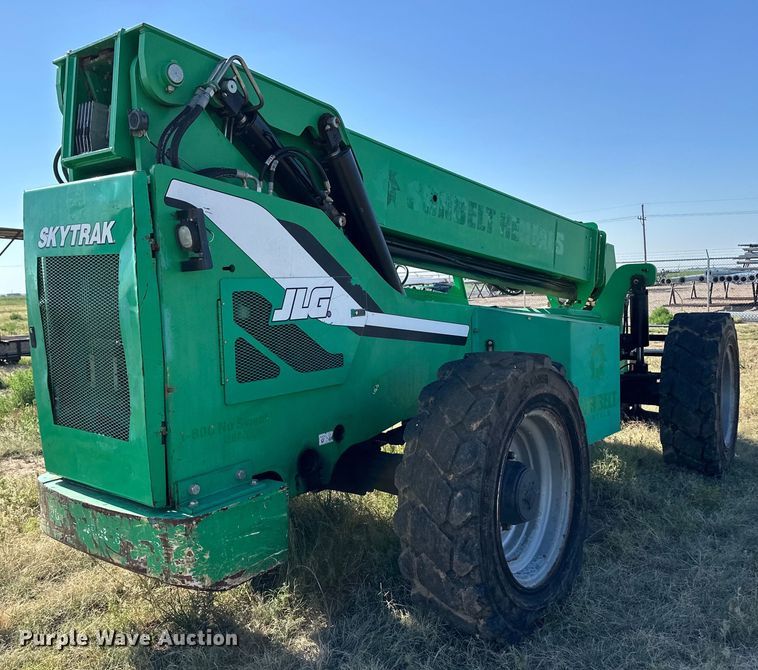 image for item OM9563 2013 JLG SkyTrack 8042 telehandler