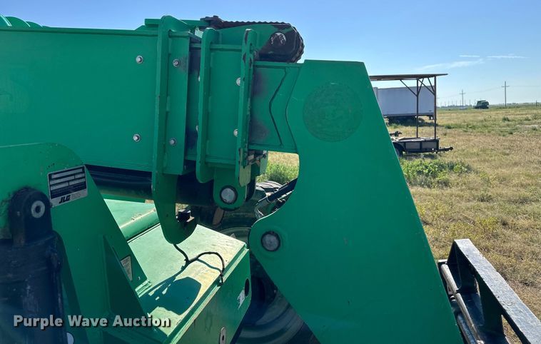 image for item OM9563 2013 JLG SkyTrack 8042 telehandler